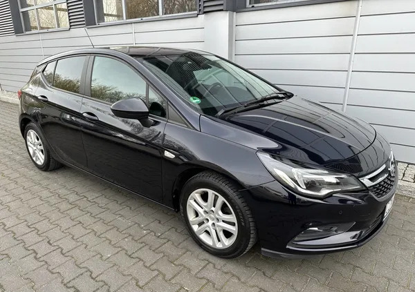 opel Opel Astra cena 51900 przebieg: 134500, rok produkcji 2019 z Dobczyce